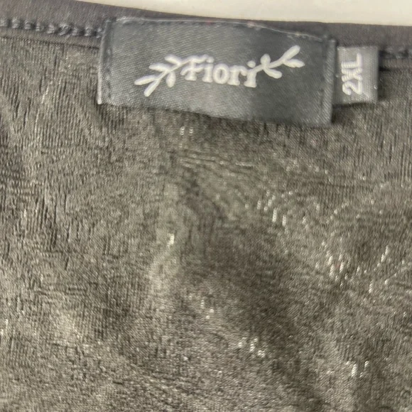 Black and White Long Sleeve Dress - Picture 4 of 10